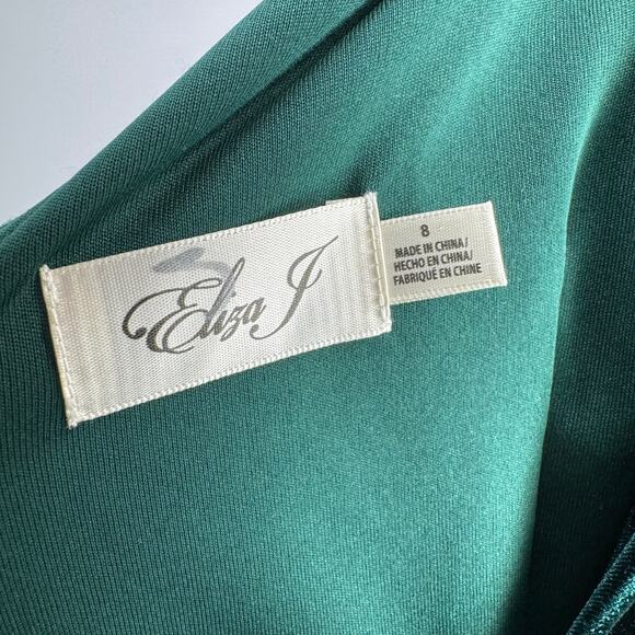 NWT ELIZA J Ruched Long Sleeve Velvet Body-Con Dress Hunter Green 8 - Picture 4 of 6